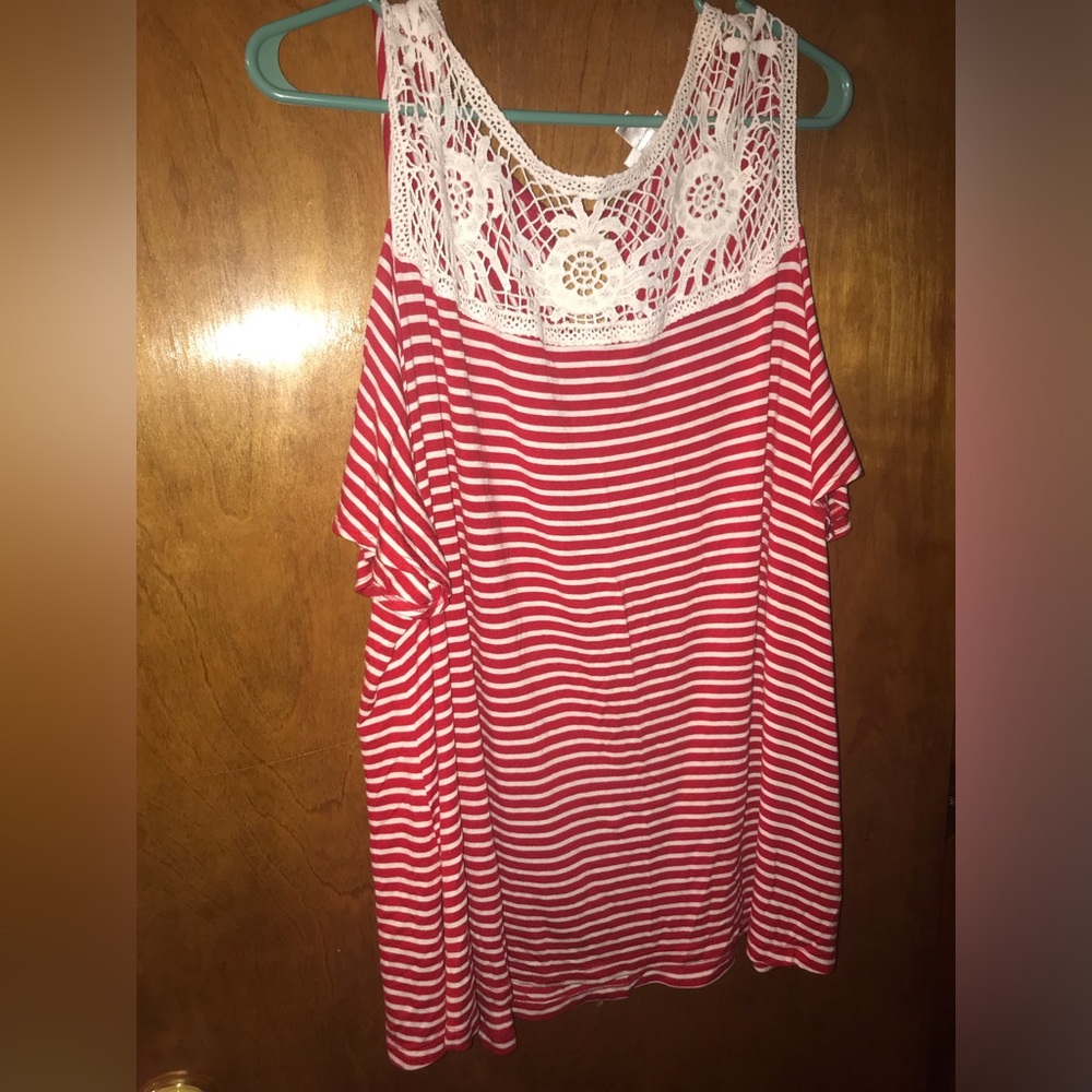 ❤️ Avenue Striped Red & White Crochet Plus Size Cold Shoulder Size 18/20 2X